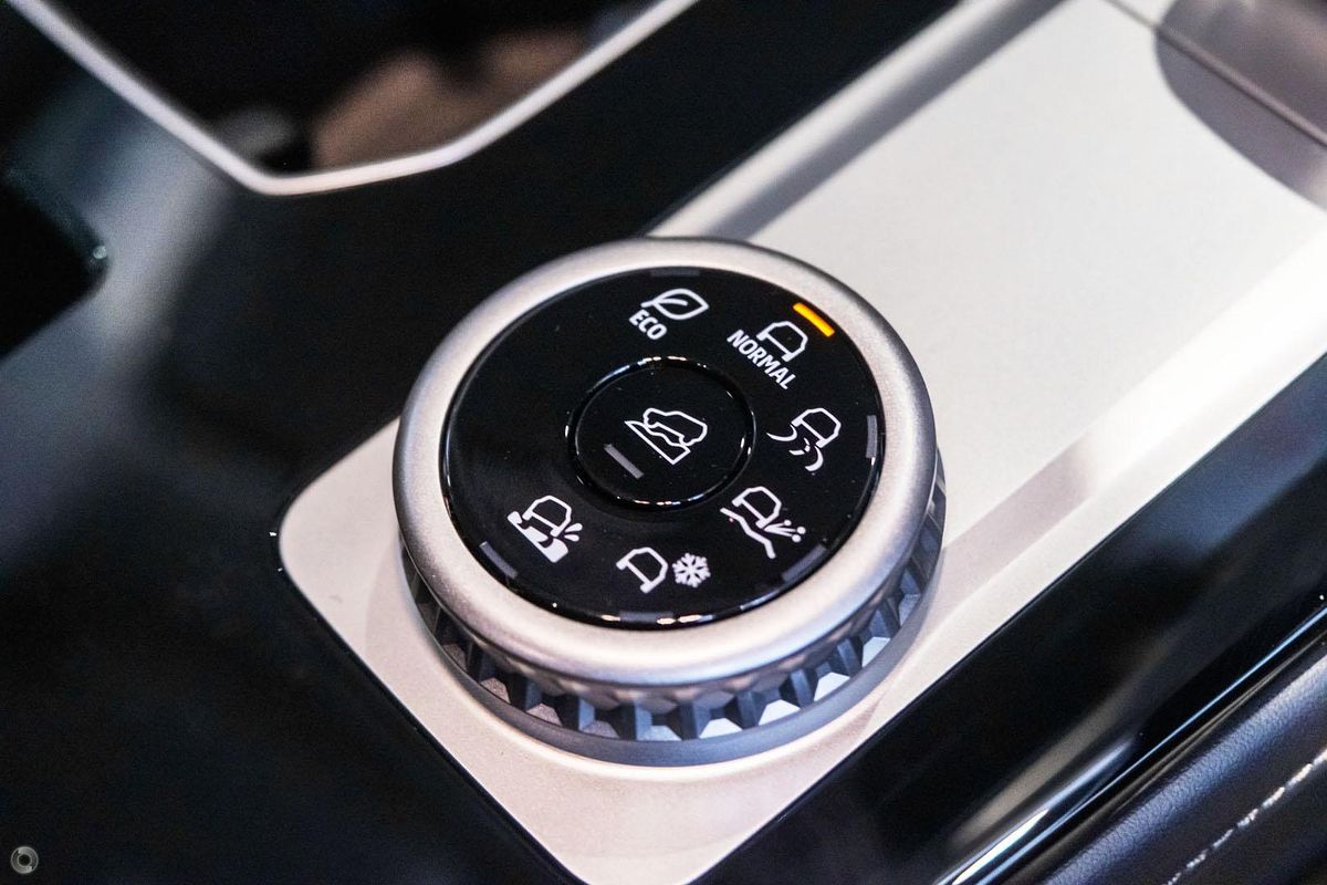 2025 Mitsubishi Outlander Aspire ZM