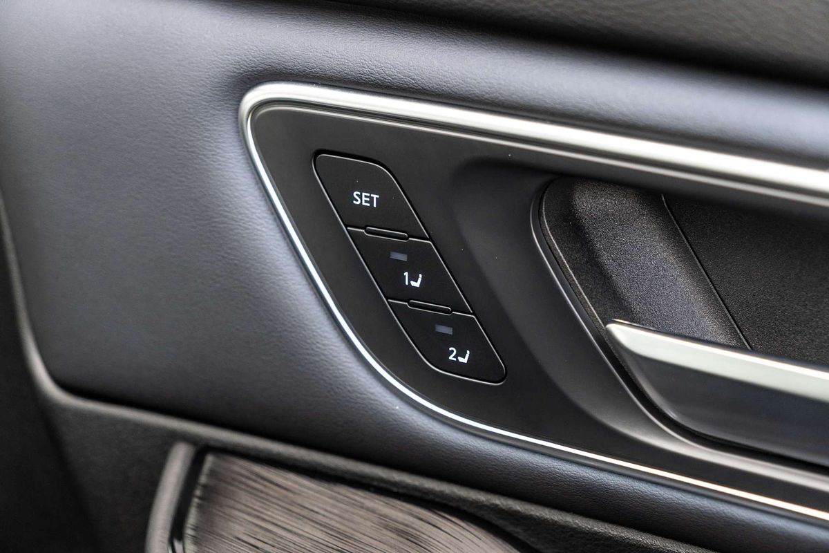 2024 Nissan QASHQAI Ti J12