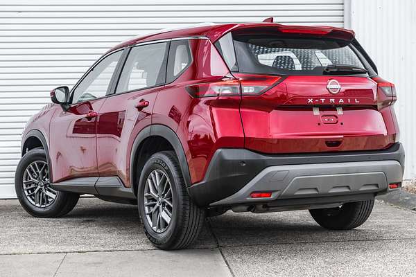 2024 Nissan X-TRAIL ST T33
