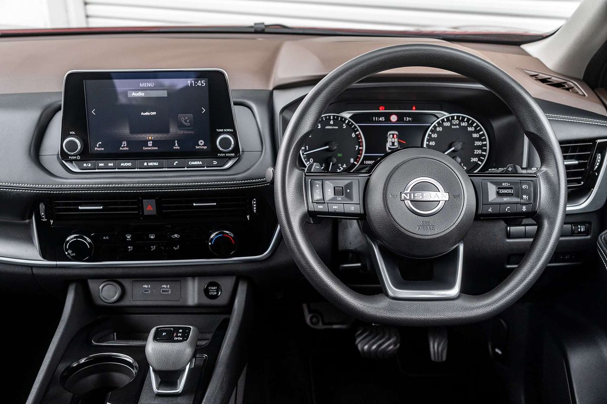 2024 Nissan X-TRAIL ST T33