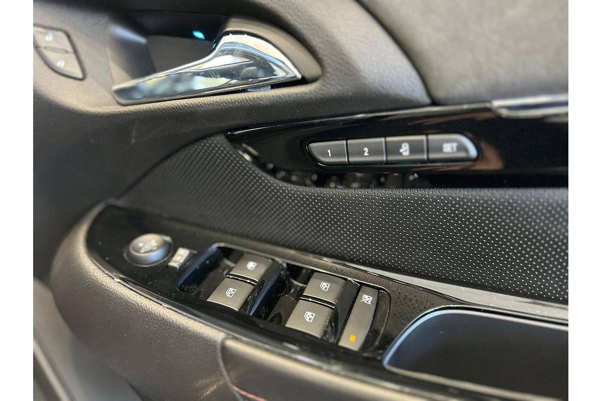 2017 Holden Calais Director VF Series II