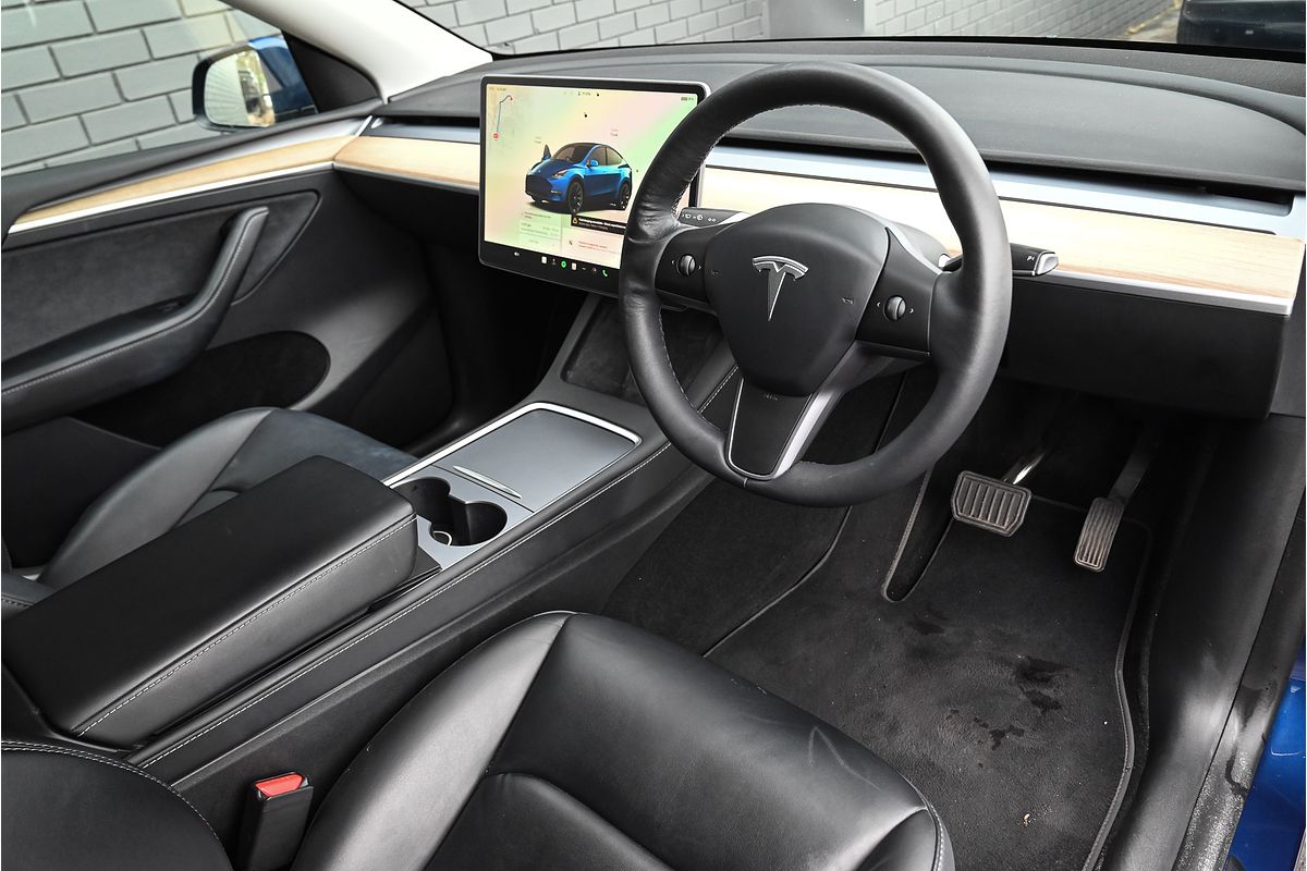 2022 Tesla Model Y Rear-Wheel Drive