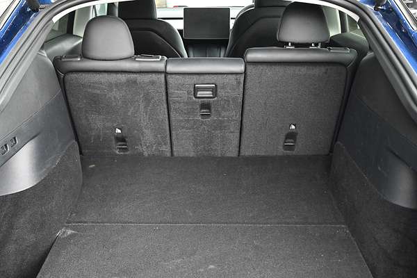 2022 Tesla Model Y Rear-Wheel Drive