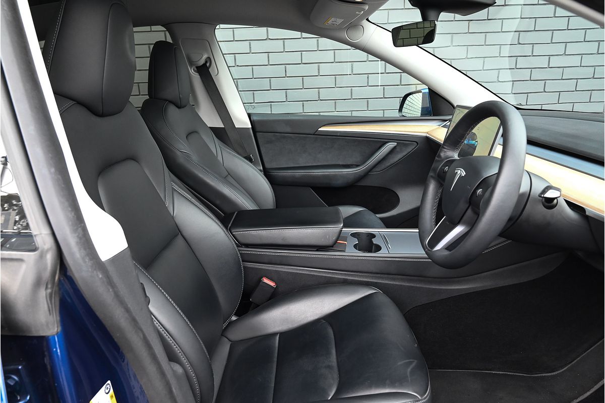 2022 Tesla Model Y Rear-Wheel Drive