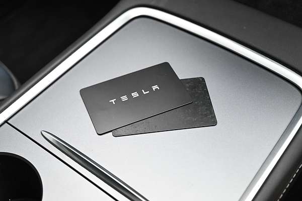 2022 Tesla Model Y Rear-Wheel Drive