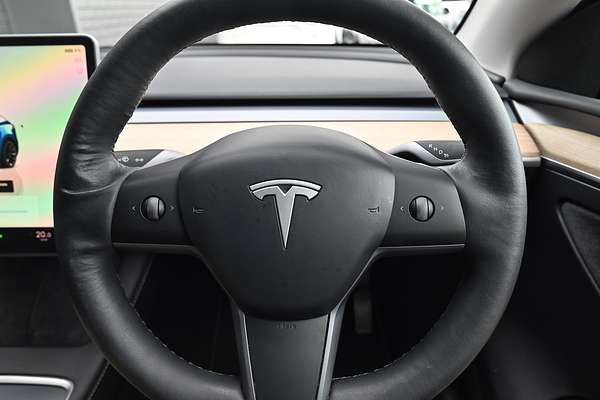 2022 Tesla Model Y Rear-Wheel Drive