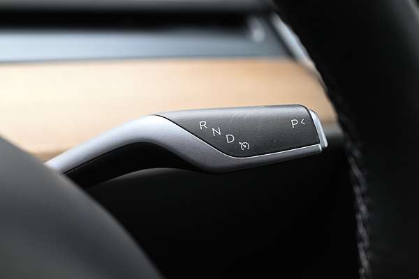 2022 Tesla Model Y Rear-Wheel Drive