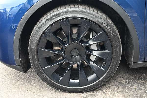 2022 Tesla Model Y Rear-Wheel Drive