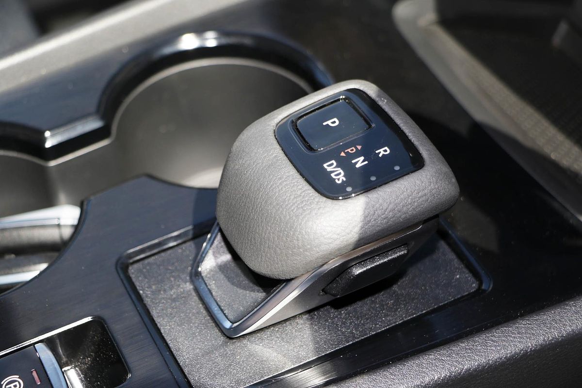 2024 Nissan X-TRAIL ST T33