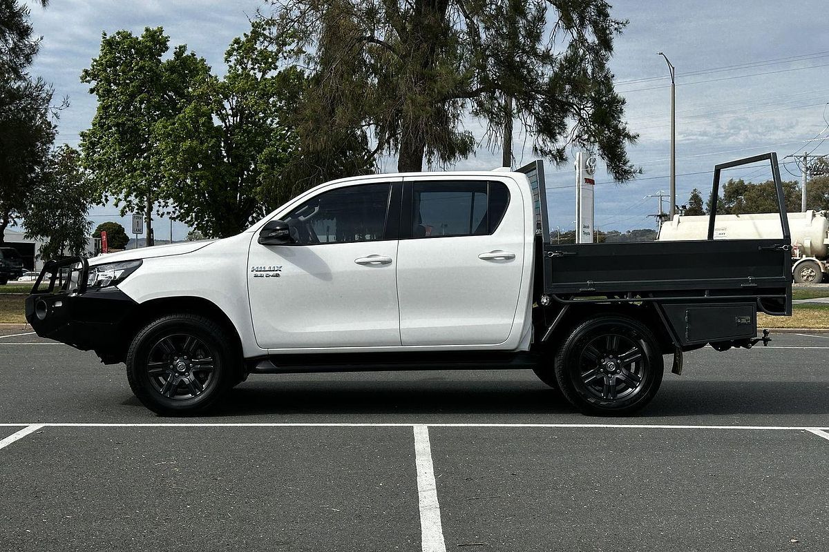 2022 Toyota Hilux SR GUN126R