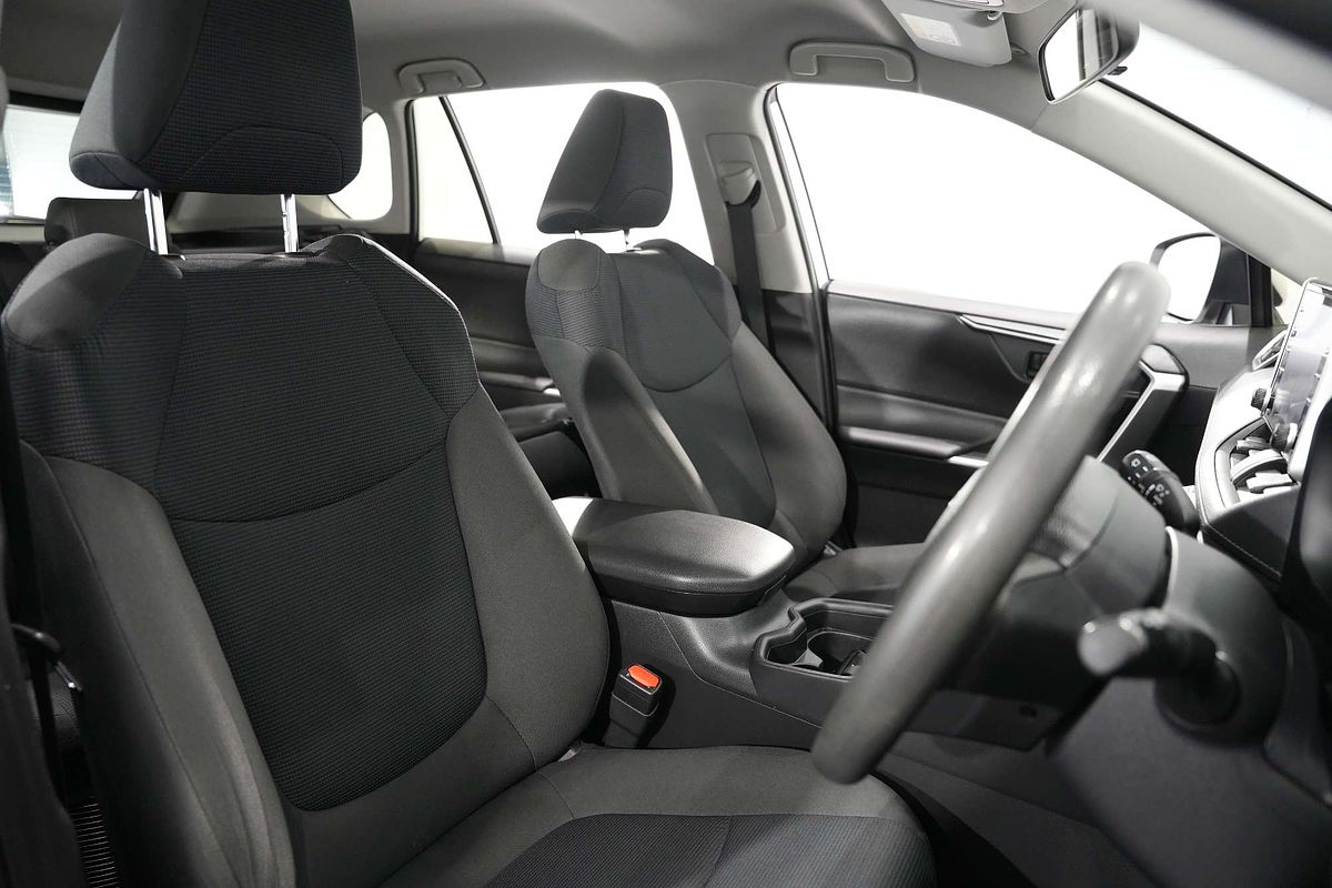 2020 Toyota RAV4 GX AXAH54R