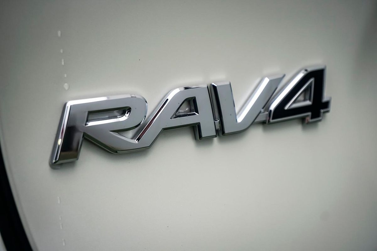 2020 Toyota RAV4 Cruiser AXAH54R