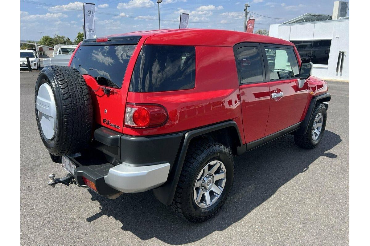 2014 Toyota FJ Cruiser GSJ15R