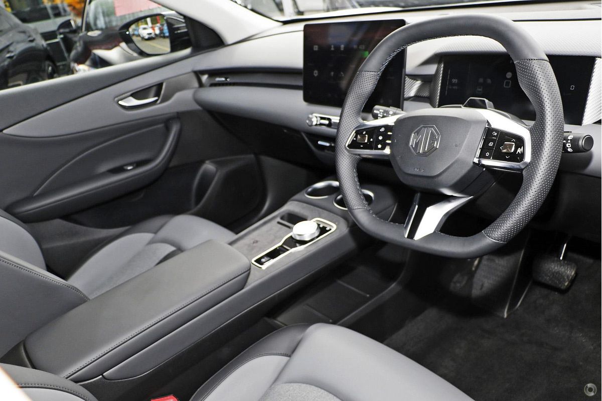 2025 MG MGS5 EV Essence 62 ZS3EM