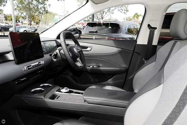 2025 MG MGS5 EV Essence 62 ZS3EM