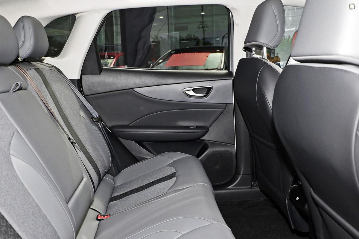 2025 MG MGS5 EV Essence 62 ZS3EM