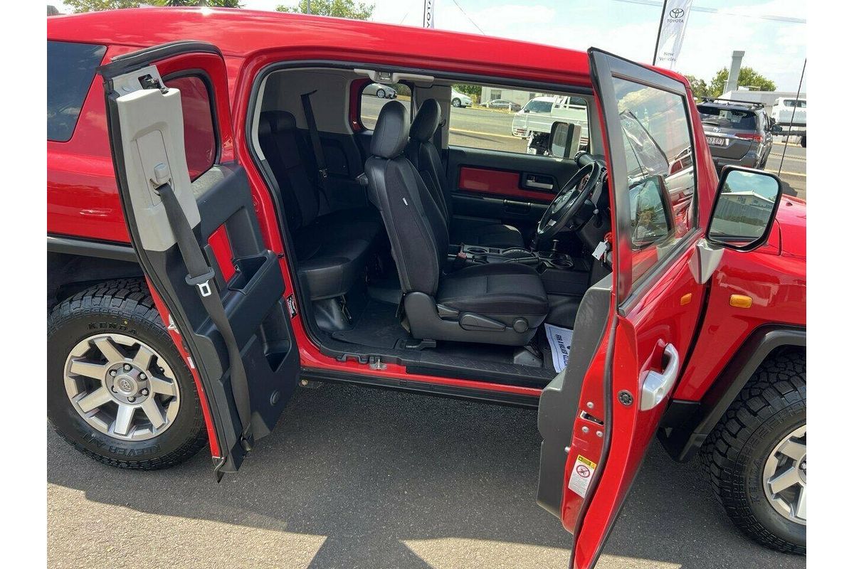 2014 Toyota FJ Cruiser GSJ15R