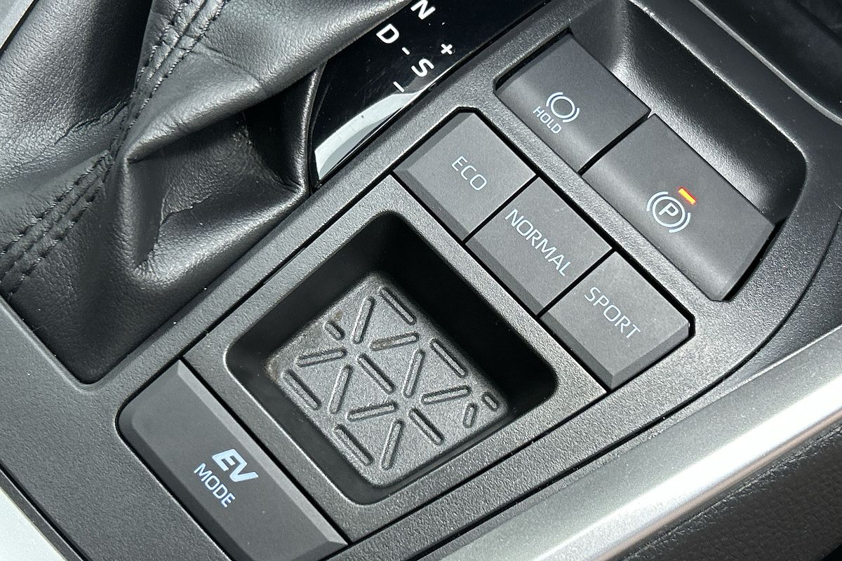 2022 Toyota RAV4 GXL AXAH52R