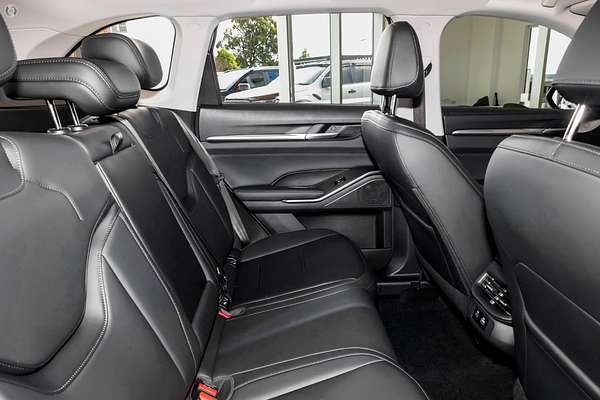 2025 GWM Haval H6 Lux B01