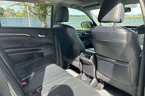 2016 Toyota Kluger Grande GSU50R