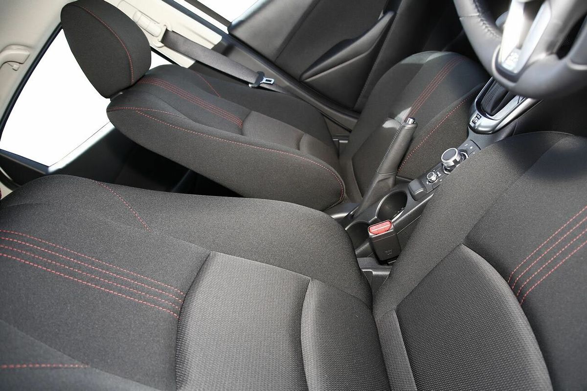 2025 Mazda 2 G15 Evolve DJ Series