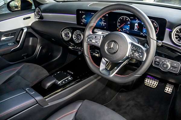 2022 Mercedes-Benz A-Class A180 V177