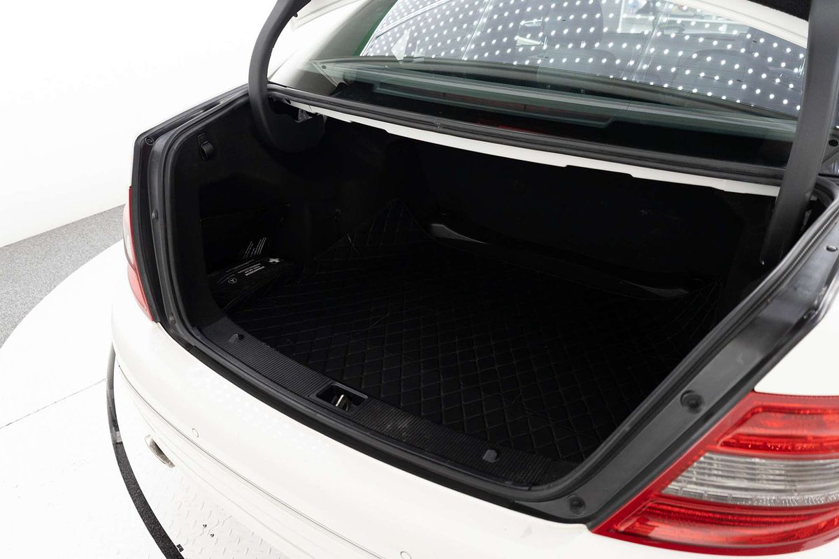 2009 Mercedes-Benz C-Class C220 CDI Classic W204