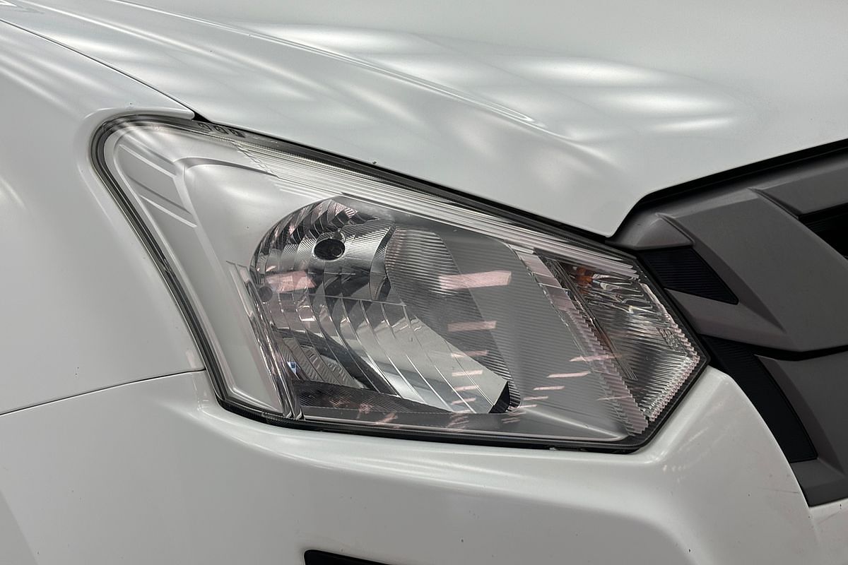 2019 Isuzu D-MAX SX High Ride Rear Wheel Drive