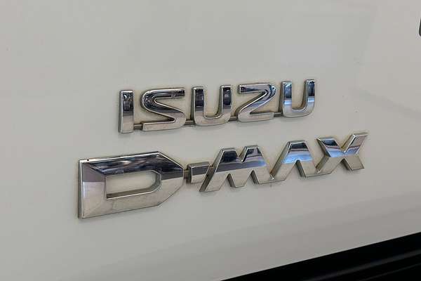 2019 Isuzu D-MAX SX High Ride Rear Wheel Drive