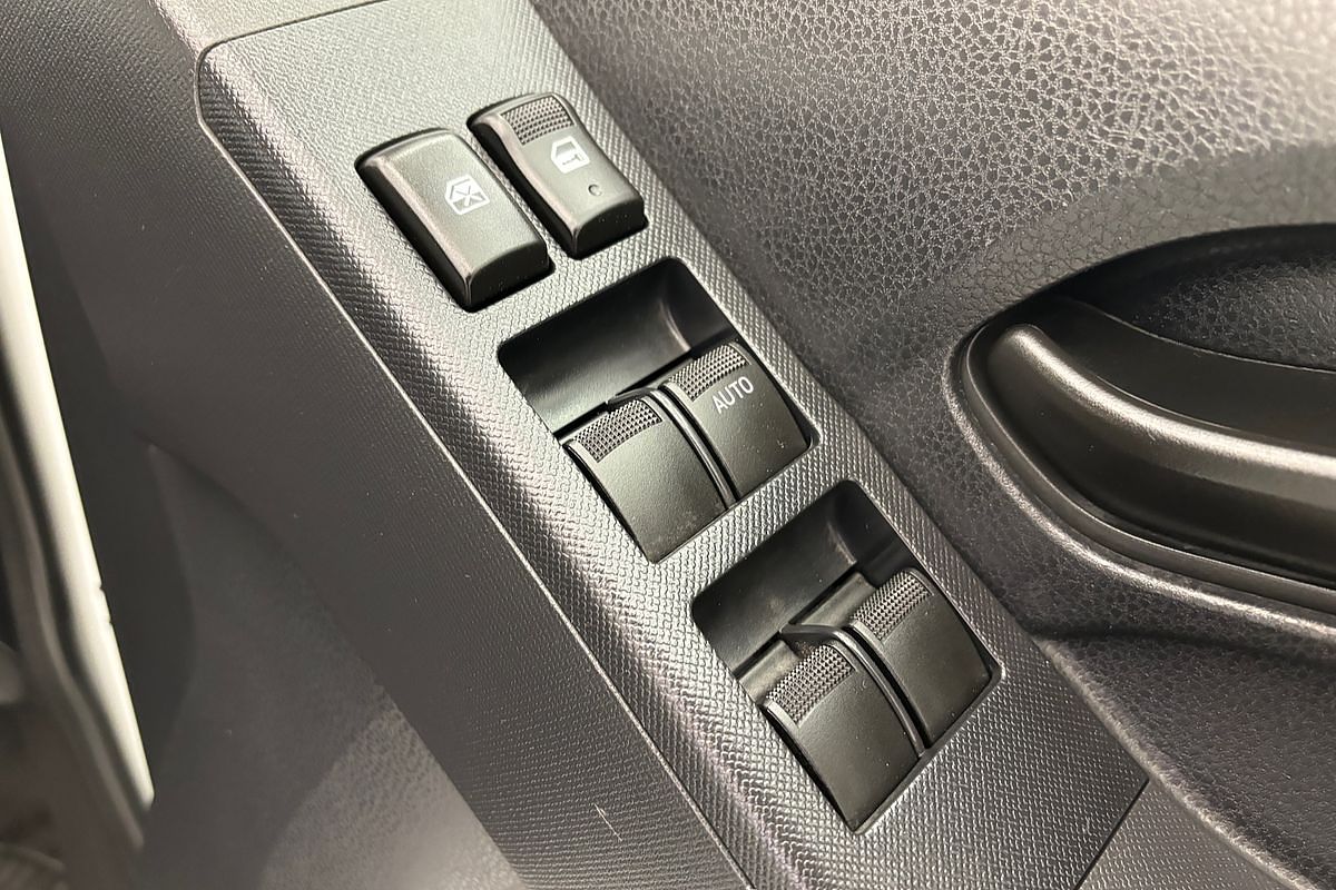 2019 Isuzu D-MAX SX High Ride Rear Wheel Drive