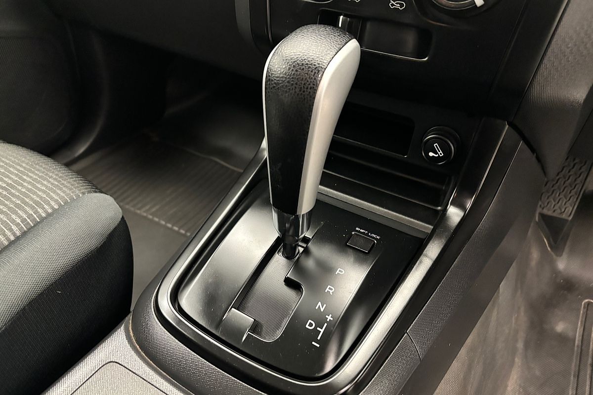 2019 Isuzu D-MAX SX High Ride Rear Wheel Drive