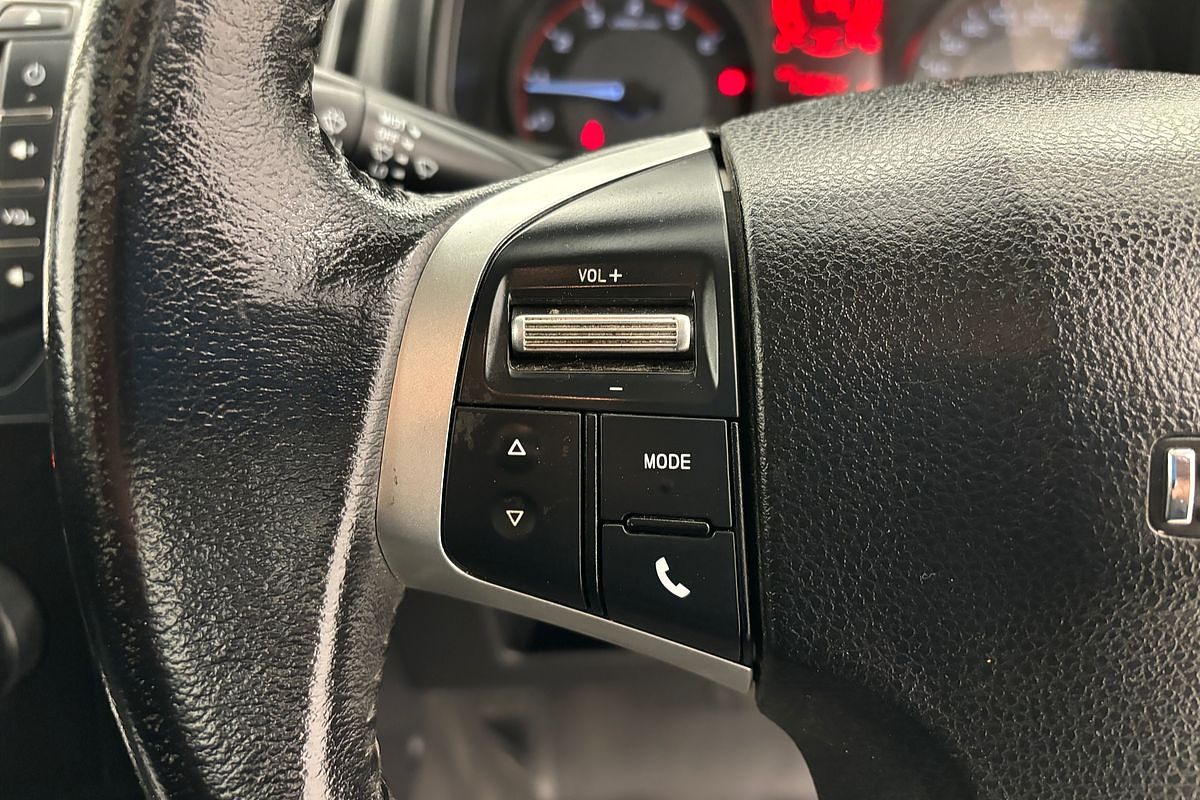 2019 Isuzu D-MAX SX High Ride Rear Wheel Drive