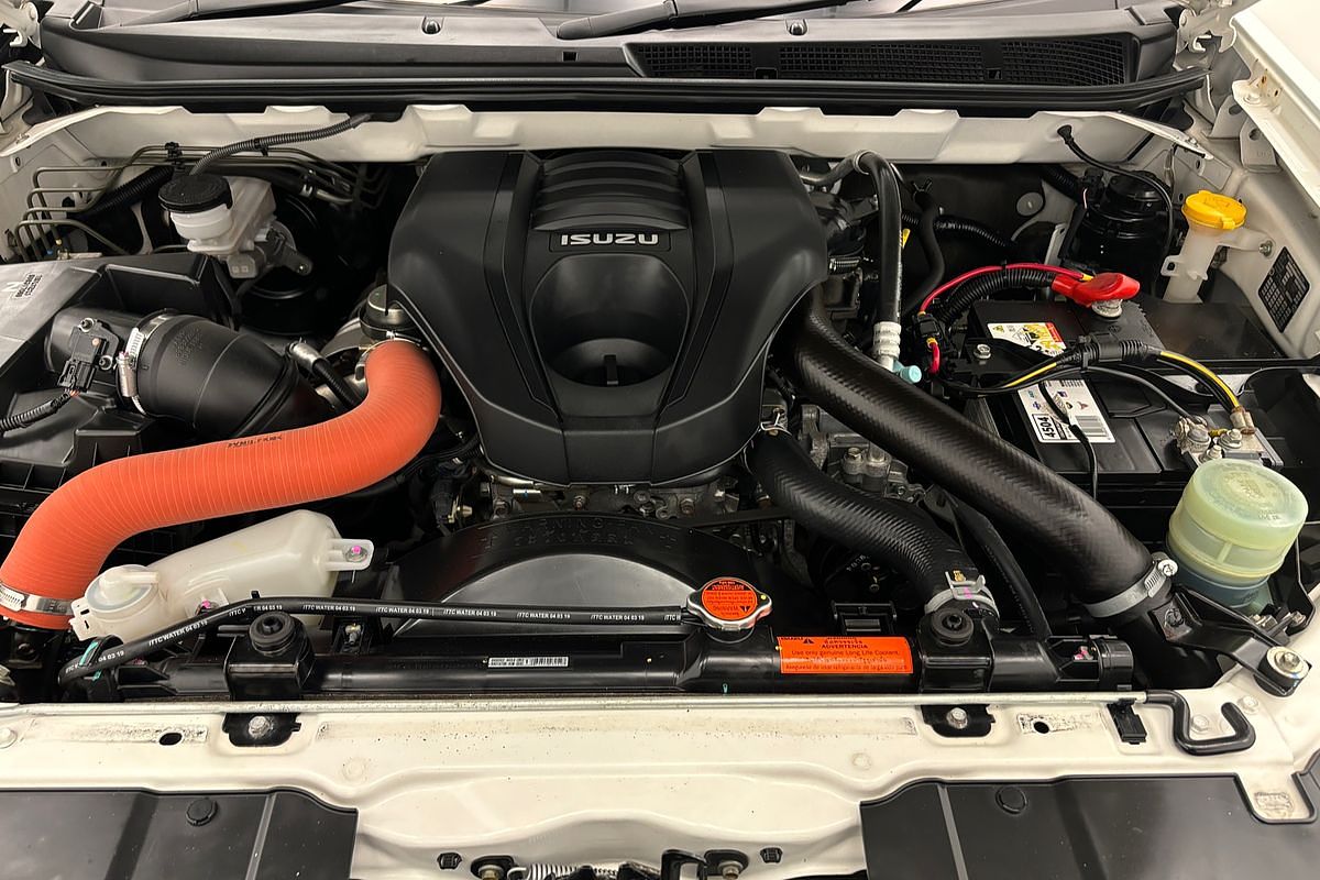 2019 Isuzu D-MAX SX High Ride Rear Wheel Drive