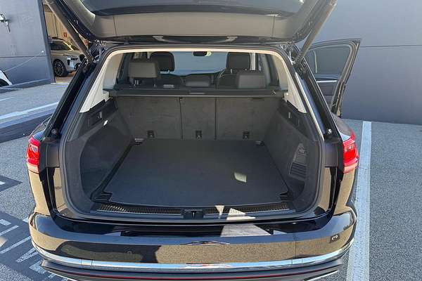 2021 Volkswagen Touareg 170TDI CR