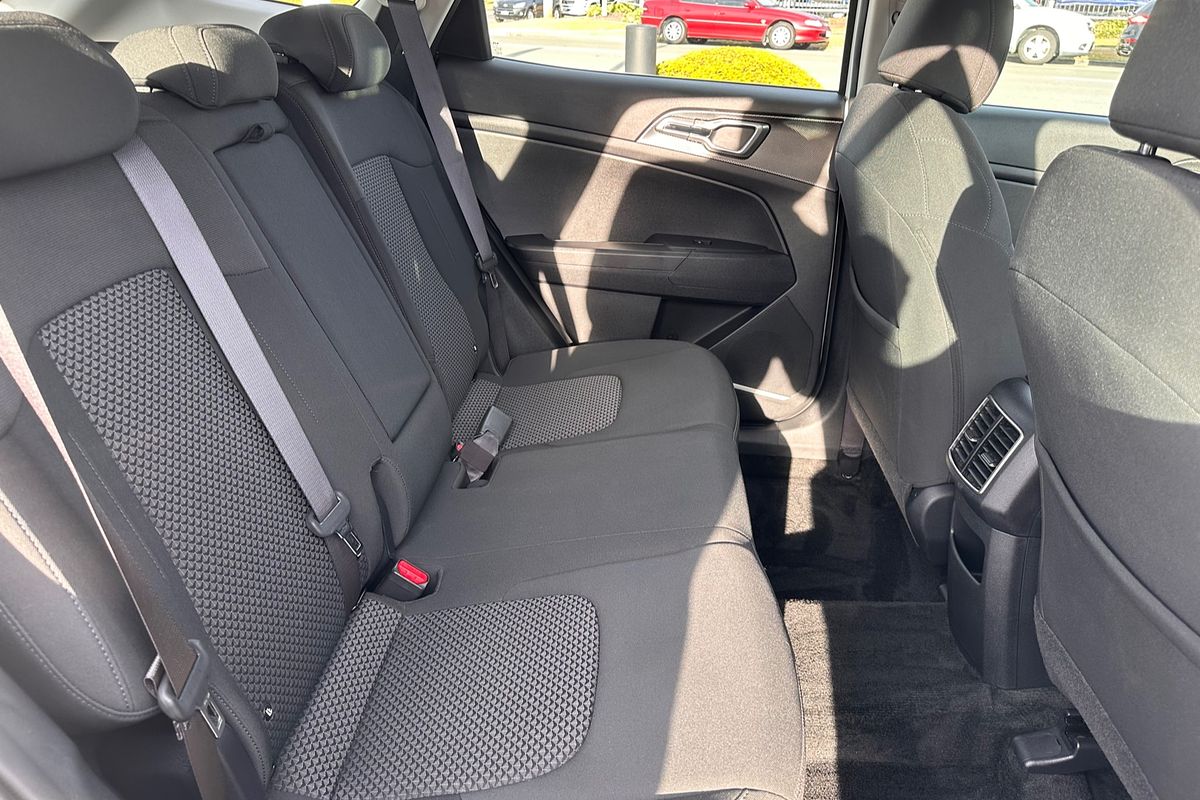 2023 Kia Sportage S NQ5