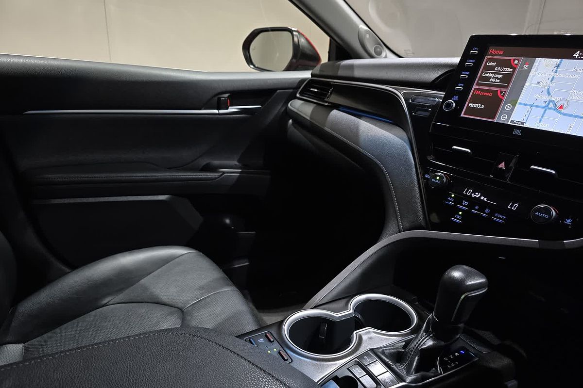 2021 Toyota Camry SL AXVH70R