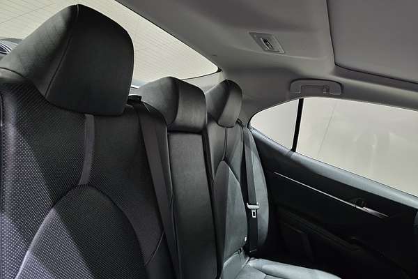 2021 Toyota Camry SL AXVH70R