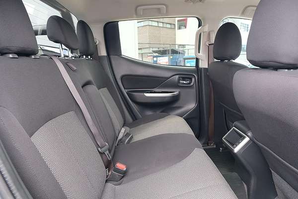 2022 Mitsubishi Triton GLS MR 4X4