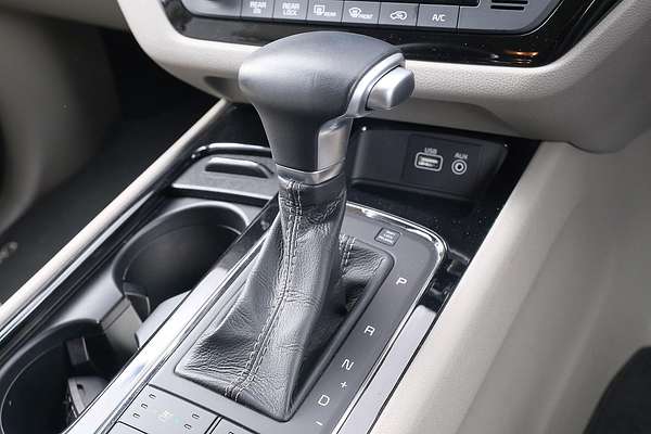 2017 Kia Carnival Platinum YP