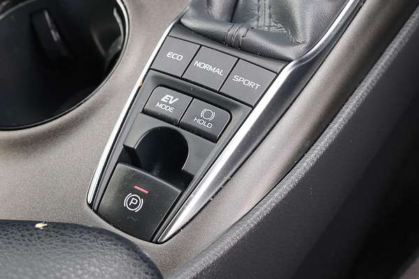 2023 Toyota Camry Ascent AXVH70R