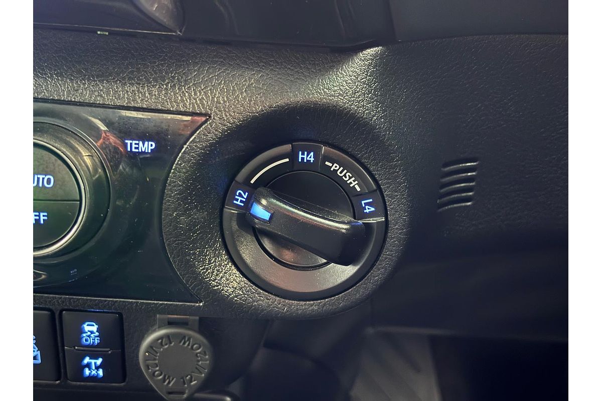 2022 Toyota Hilux SR5 GUN126R 4X4