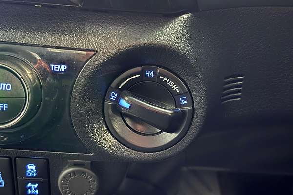 2022 Toyota Hilux SR5 GUN126R 4X4