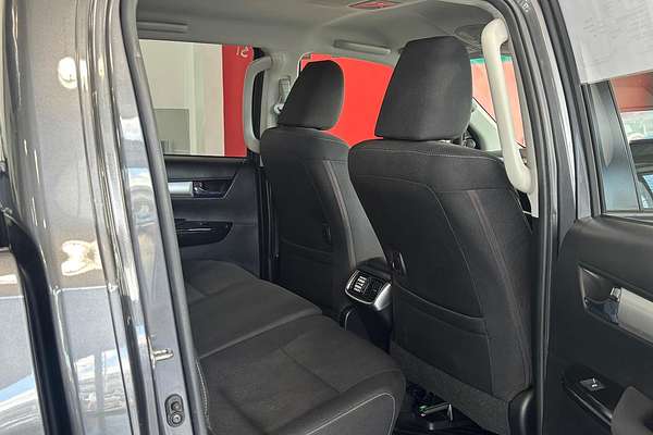 2022 Toyota Hilux SR5 GUN126R 4X4