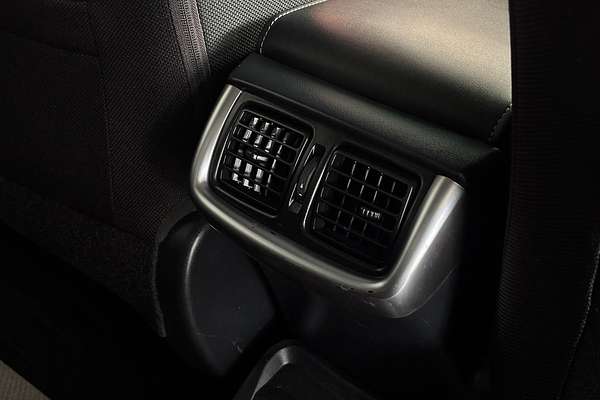 2022 Toyota Hilux SR5 GUN126R 4X4