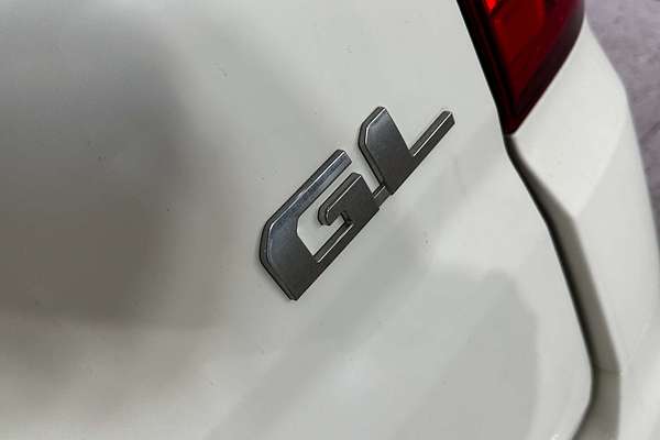 2023 Toyota Hiace Commuter GL GDH322R ELWB High Roof