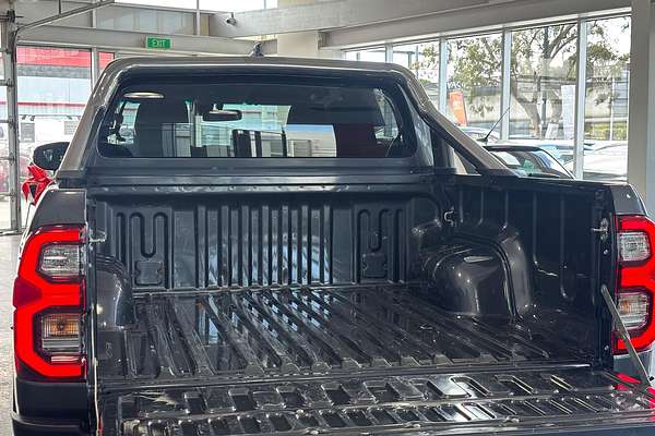2022 Toyota Hilux SR5 GUN126R 4X4