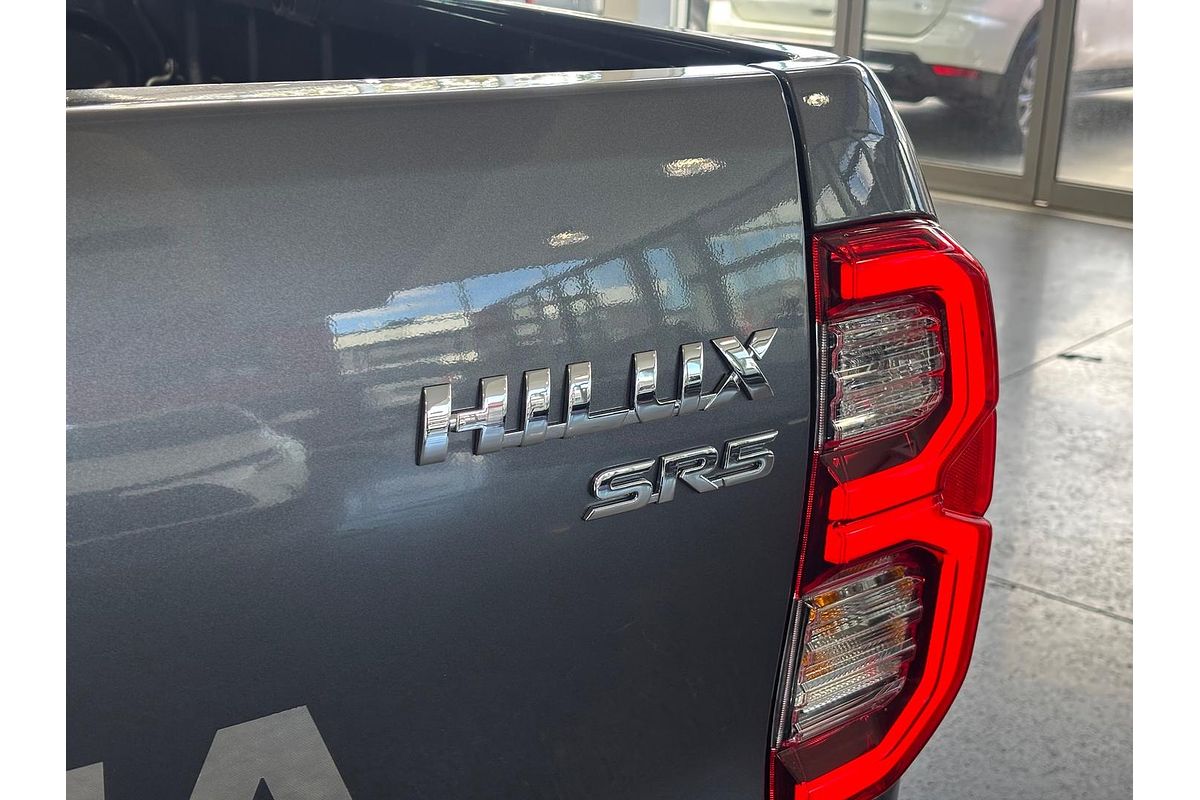 2022 Toyota Hilux SR5 GUN126R 4X4