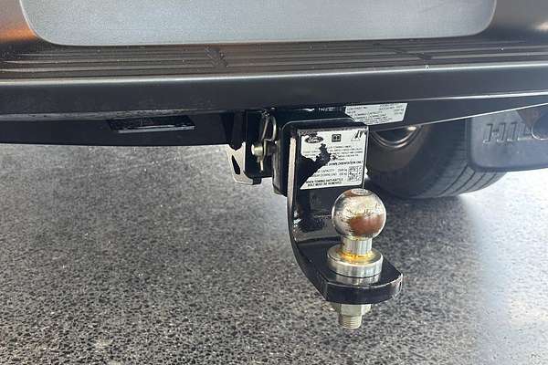 2022 Toyota Hilux SR5 GUN126R 4X4