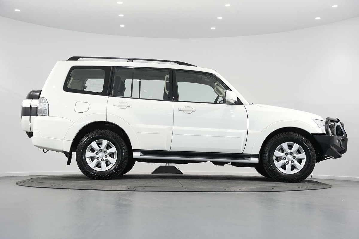 2021 Mitsubishi Pajero GLX NX