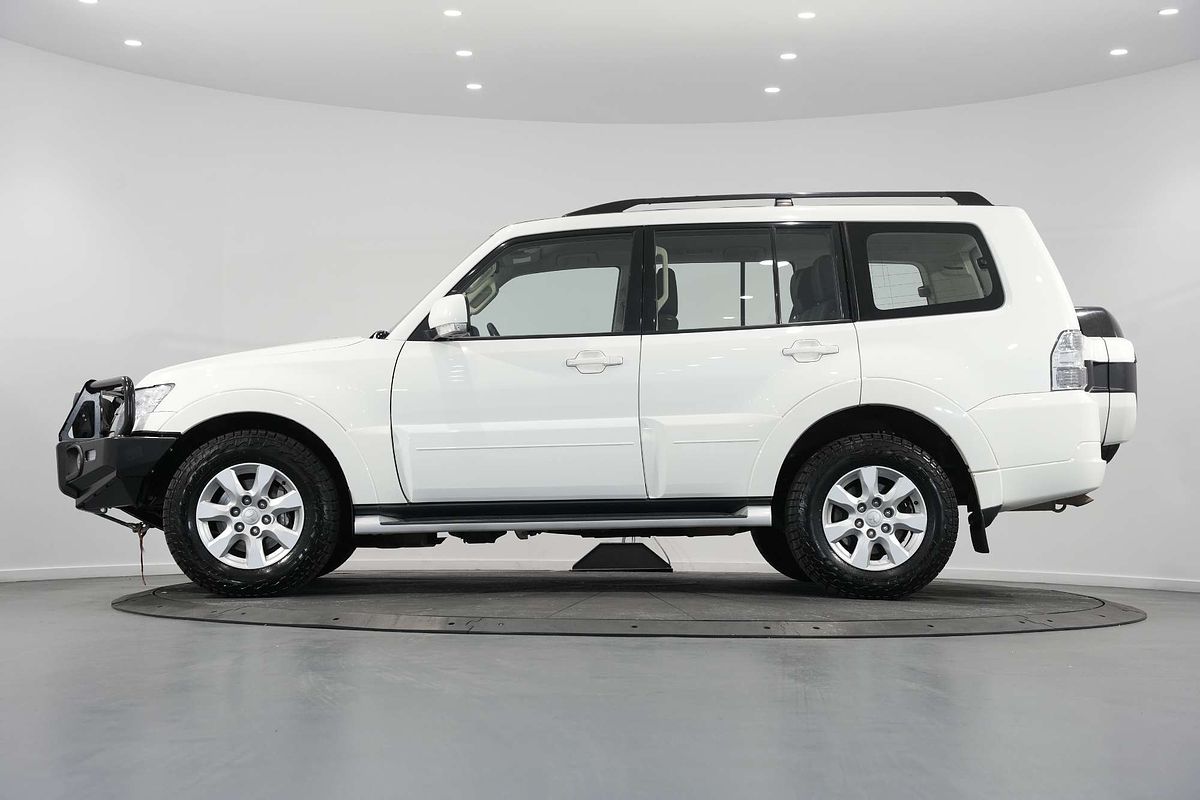 2021 Mitsubishi Pajero GLX NX